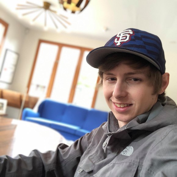 Meet your Posher, Alex - Picture 1 of 1